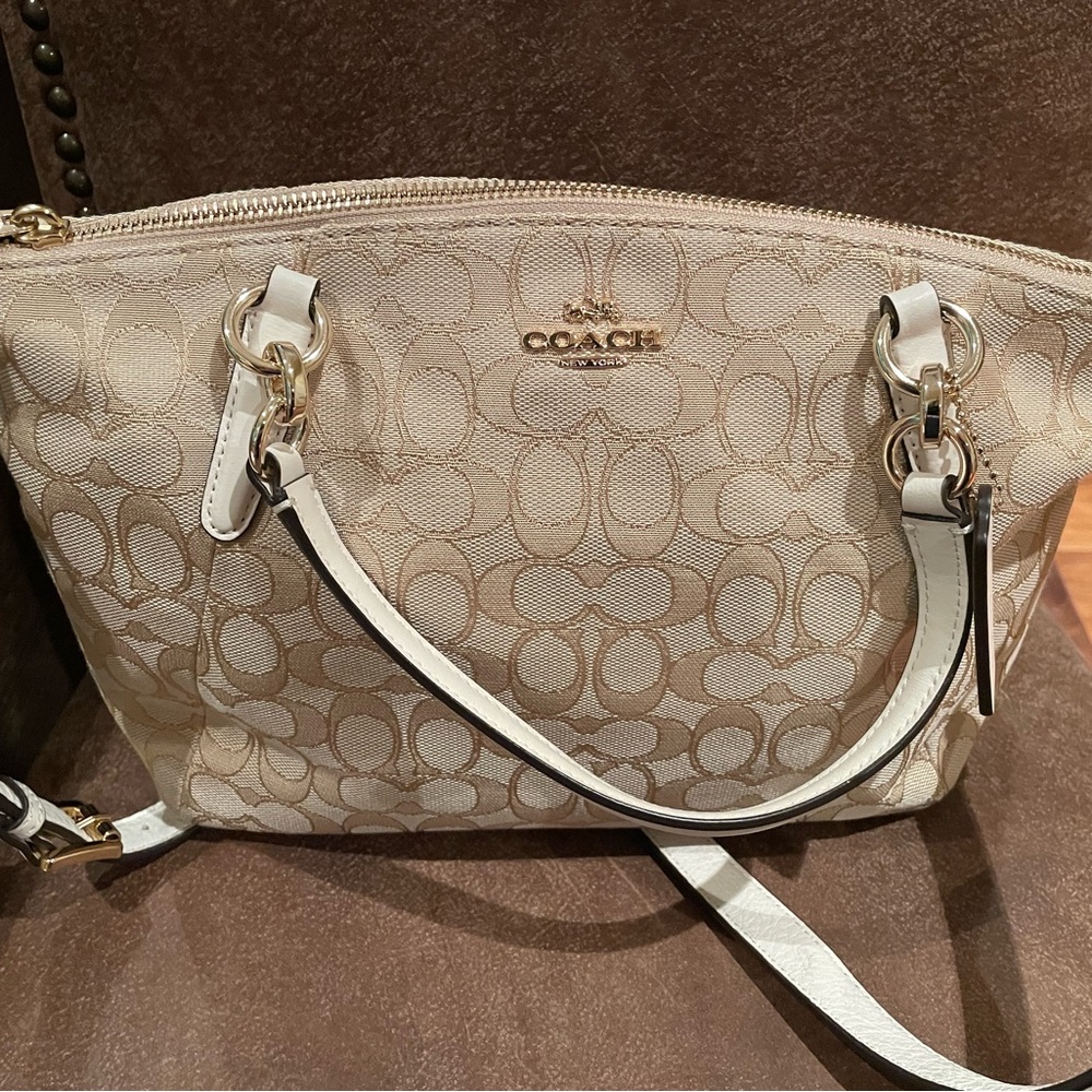 Coach Cream Signature Purse - Picture 5 of 7